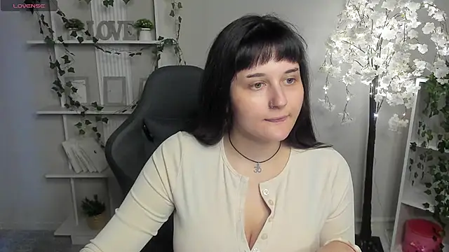 Mia__sensual 现场XXX聊天
