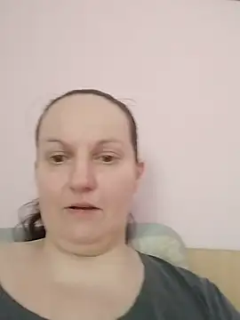 BustyLadyAlma – Live XXX-chat