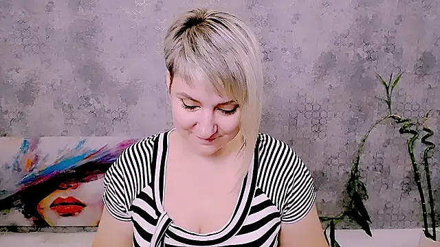 Djullia Adlı Modelin Canlı XXX Sohbeti