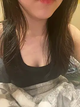 Sullys_ লাইভ XXX চ্যাট