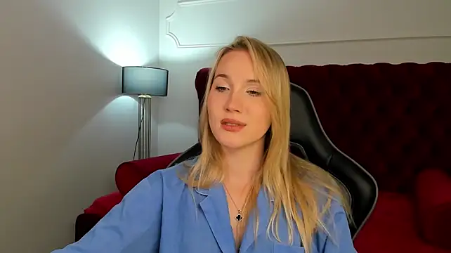 ElaraVoltage লাইভ XXX চ্যাট