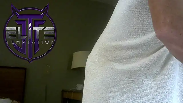 JockNThirsty: διαδικτυακό σόου στην κάμερα