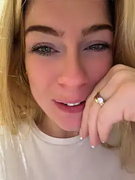 แชท XXX สดของ oliviafranciis
