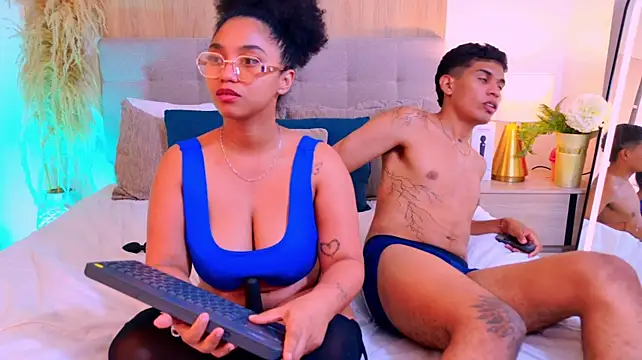 Chat XXX ao vivo de RoseAndDominic