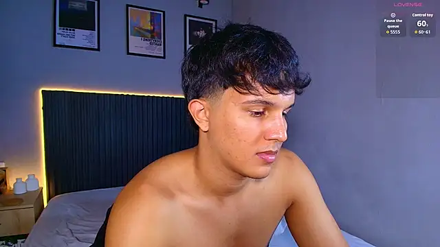 Leo_Savage_ 网络视讯表演