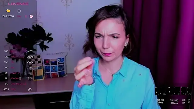 KindHazelHere_ XXX чат на живо