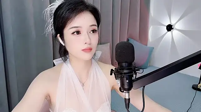 Momo-Wow Obrolan Langsung XXX