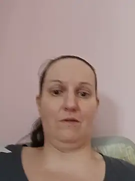 دردشة BustyLadyAlma الجنسية المباشرة