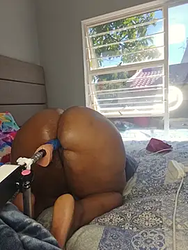 Kinkyphatass' Live XXX Chat