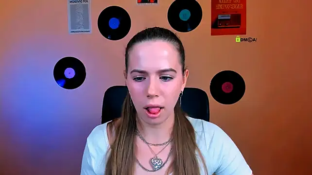 lumi_soft's Live XXX Chat