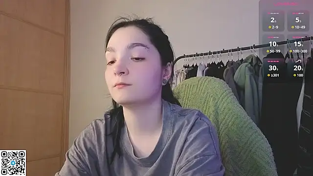 XXX chat uživo modela luna_moon15