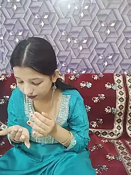 Queen_Rosyy Adlı Modelin Web Kamerası Şovu