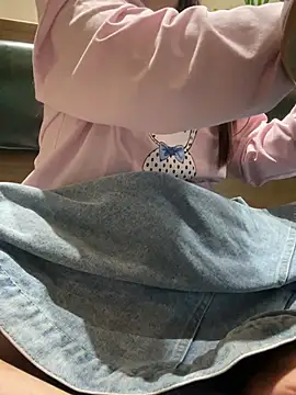 XXX chat uživo modela Aiko----
