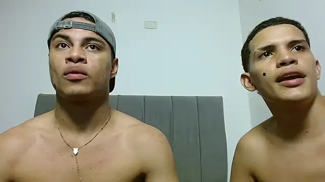 Jose_And_Daniel webcam show