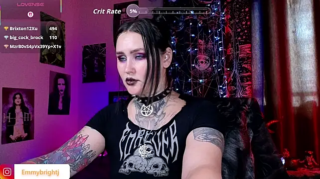 Chat XXX ao vivo de Emmybrightj_