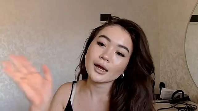Lolapennyto's Live XXX Chat