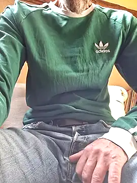 eddouxxx78 XXX чат на живо