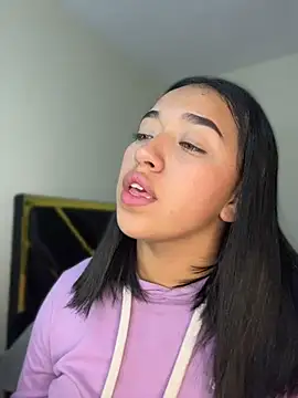 Issa_rodriguez Chat XXX in diretta