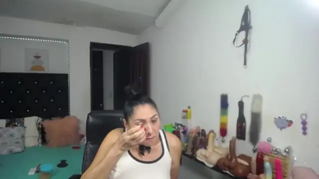 دردشة mature_bigboobs10 الجنسية المباشرة