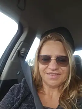 Show modela BLONDKICIA1 na web-kameri