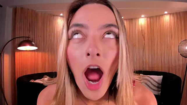 MelissaMoore_'s Live XXX Chat