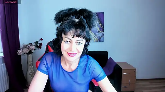 Chat +18 de Silvia_Wallec ao vivo