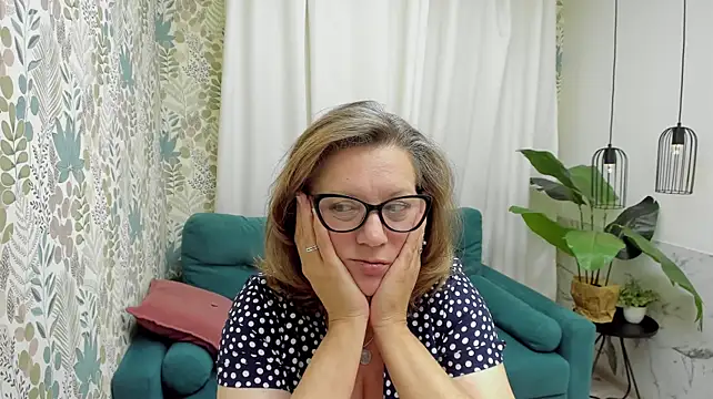 Chat +18 de LeaPure ao vivo