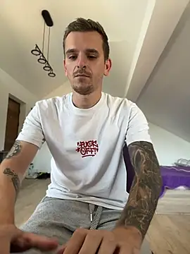 Huge_cock22cm Webcam show
