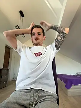 Huge_cock22cm Webcam Show