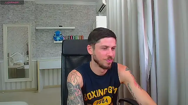 JonahShaw Webcam show