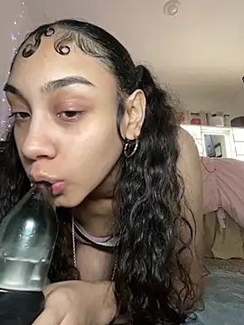 badbaby187 Live XXX-Chat