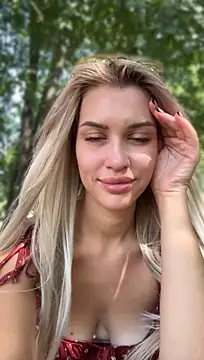 KikiWatson Live XXX-chat
