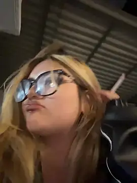 lya_nekko_'s Live XXX Chat