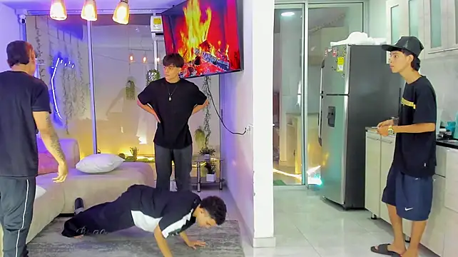 Houseofwarrios Adlı Modelin Canlı XXX Sohbeti