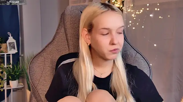 Chat +18 de MaoqiBeverly ao vivo