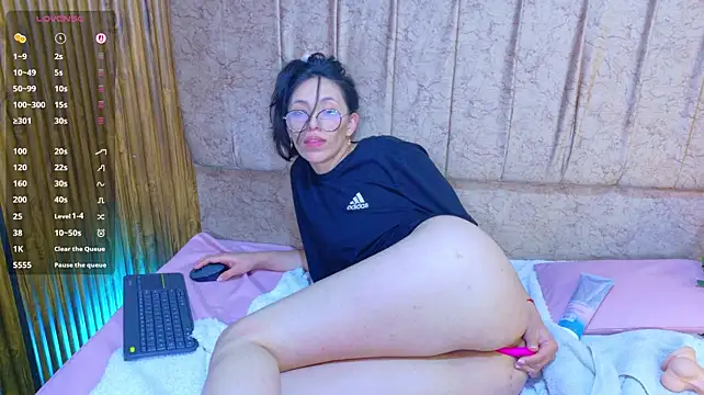 Athenaa_tay 即時 XXX 聊天