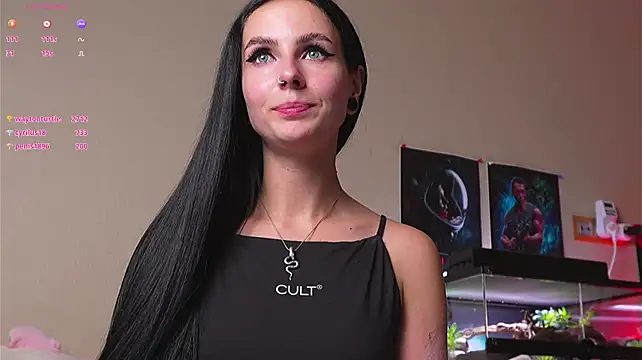 YaraAveiri Live XXX-Chat