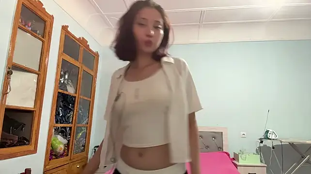 Chat +18 de TeresitaCocanougher ao vivo