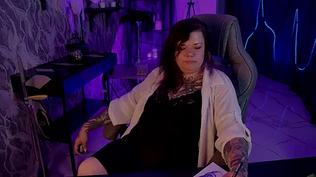 CharliBlackwood Chat XXX in diretta