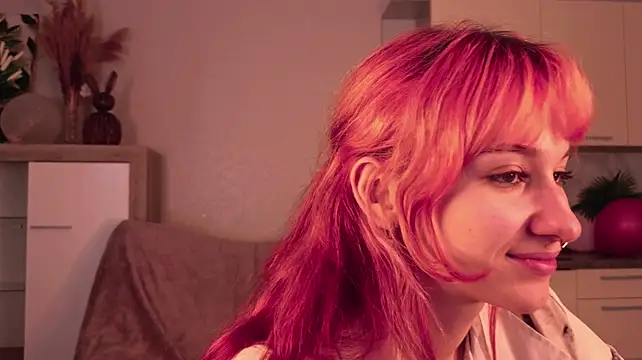 InternetGirlfriend: απευθείας συνομιλία ΧΧΧ