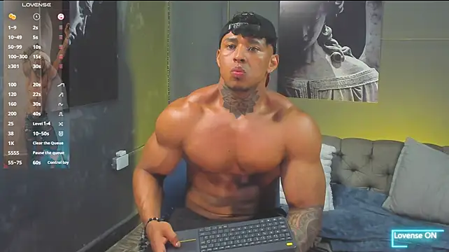 bradley_smith Adlı Modelin Web Kamerası Şovu