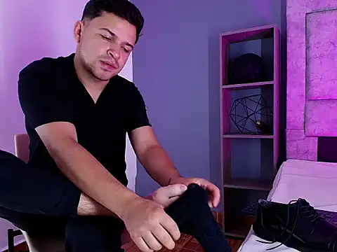 Chat +18 de Hey_Noaah ao vivo