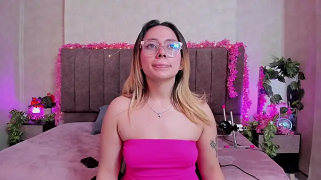 LanaMills_ Obrolan Langsung XXX