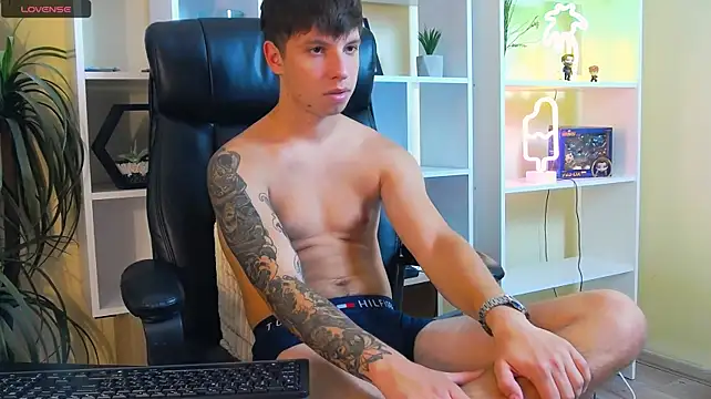 Онлайн чат XXX ThomasEdisonn