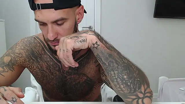 Chat +18 de maxi_foxxx ao vivo