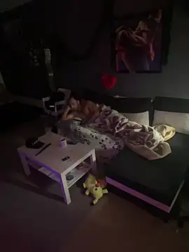 XXX chat uživo modela Mohdollmen