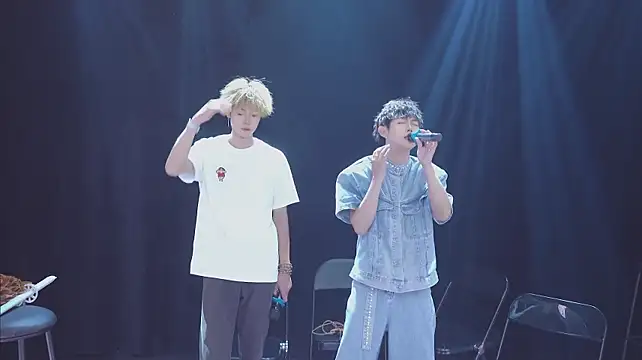 NCT-111 Live XXX Chat