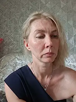Онлайн чат XXX stellahere8