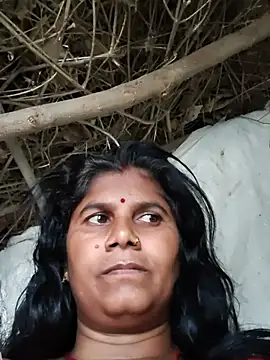 Hot_di97 লাইভ XXX চ্যাট
