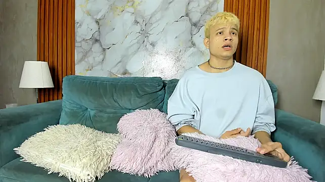 ROMMIE_HOT1のウェブカメラショー
